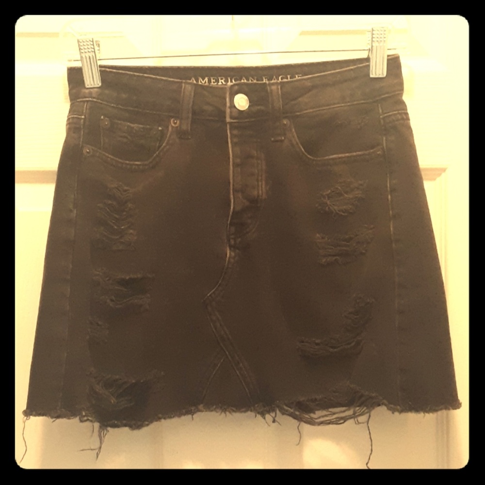 American Eagle | Ripped Denim Skirt